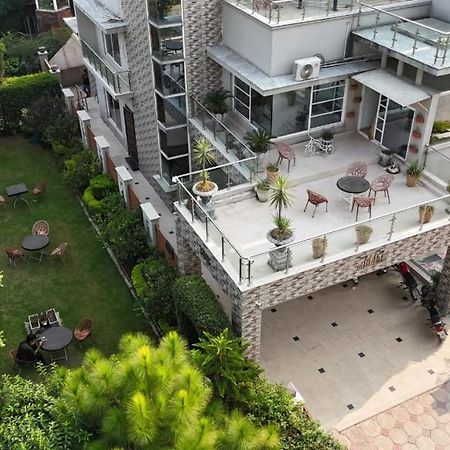 Canadian Inn Islamabad Buitenkant foto