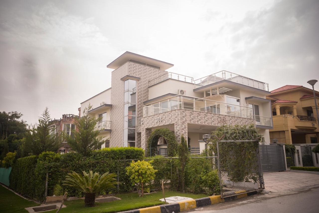 Canadian Inn Islamabad Buitenkant foto