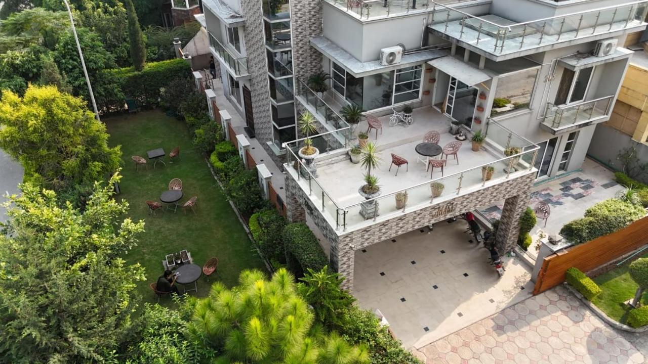 Canadian Inn Islamabad Buitenkant foto
